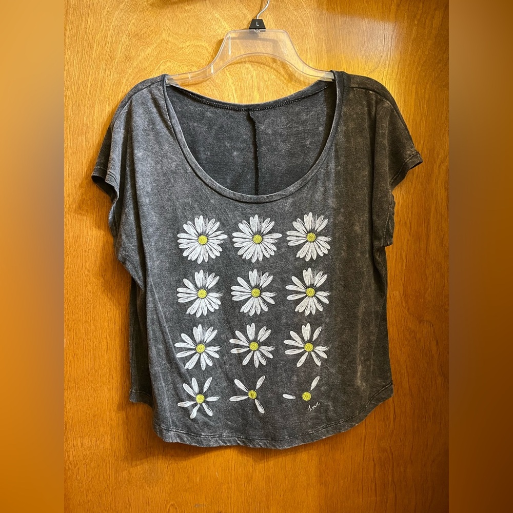 Xhilaration Black and White Crop Graphic T-Shirt